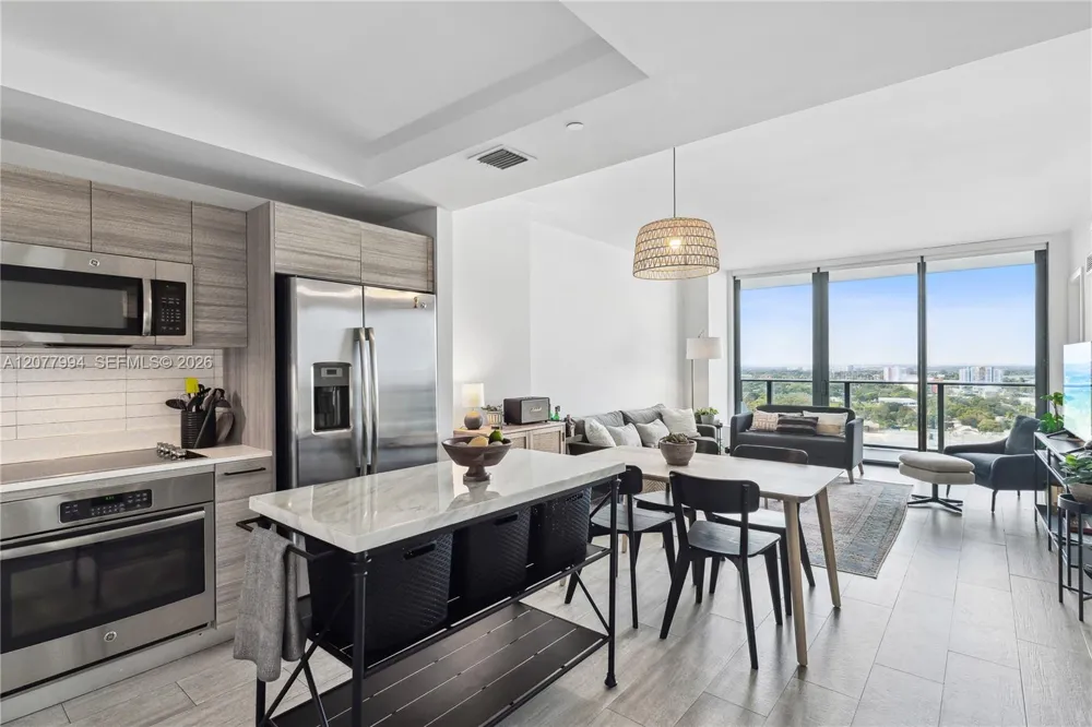 121 NE 34th St #1612 Miami, FL 33137