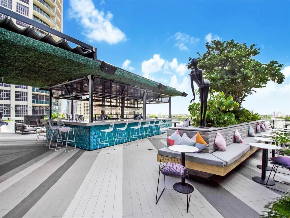 121 NE 34th St #1612 Miami, FL 33137