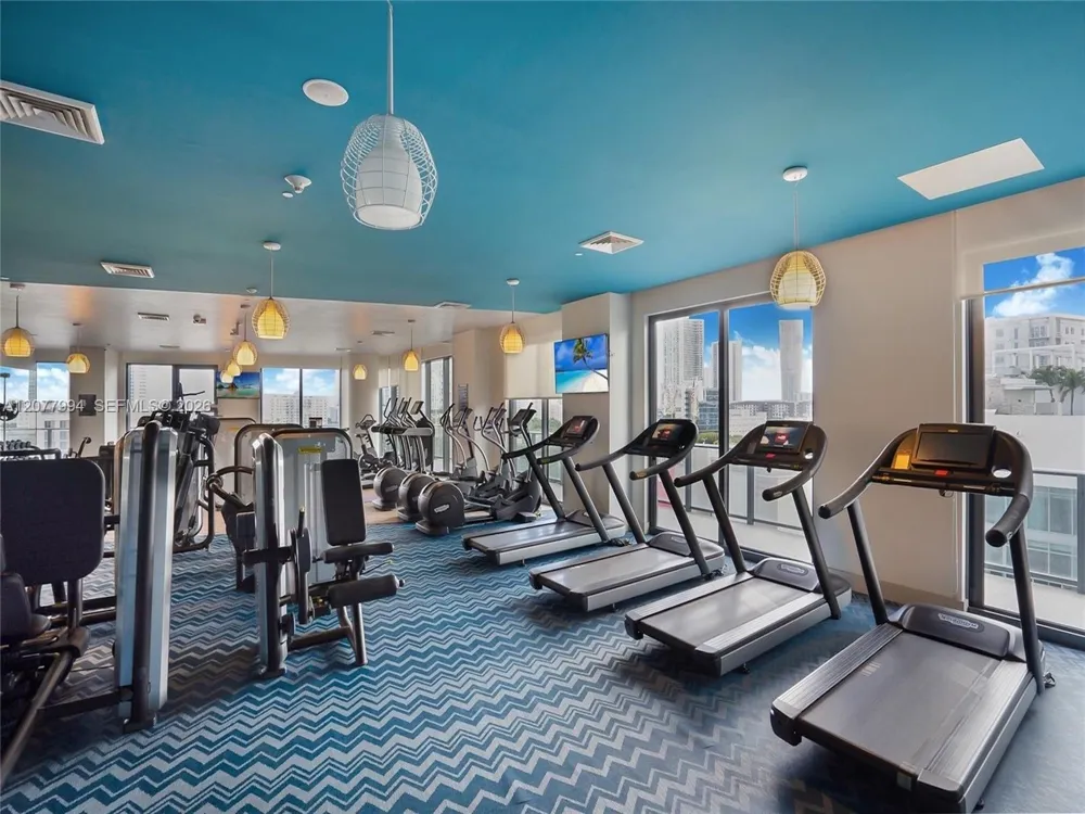 121 NE 34th St #1612 Miami, FL 33137