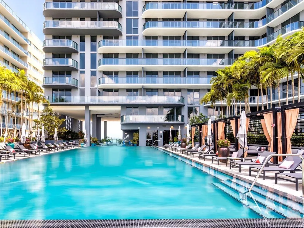 121 NE 34th St #1612 Miami, FL 33137