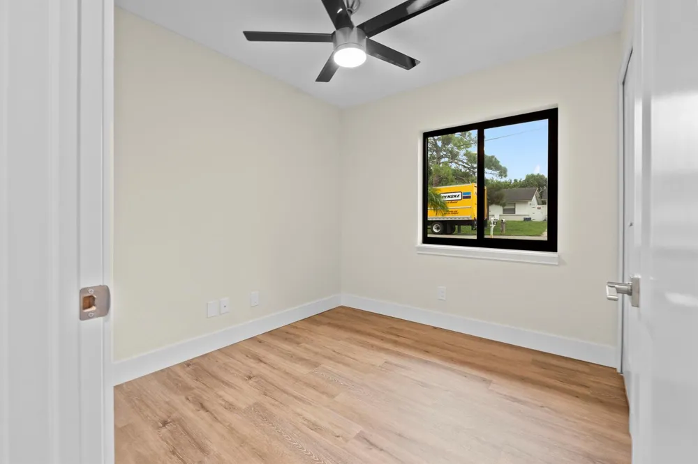2749 Park Drive Lake Worth, FL 33462