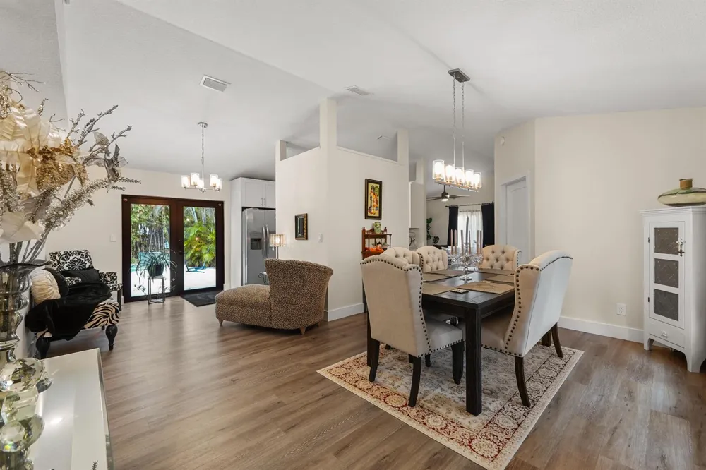 2749 Park Drive Lake Worth, FL 33462