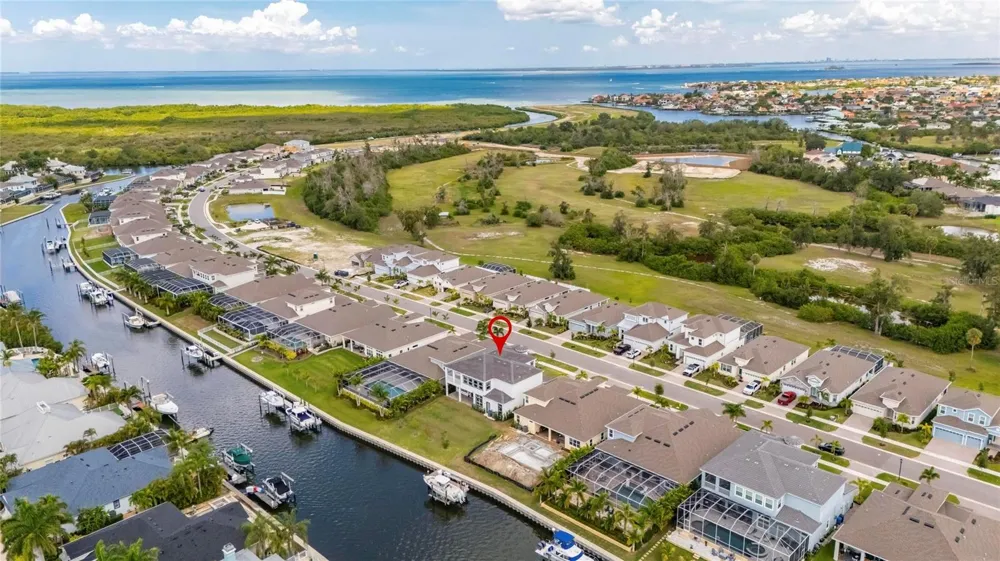 1016 SIGNET DRIVE Apollo Beach, FL 33572