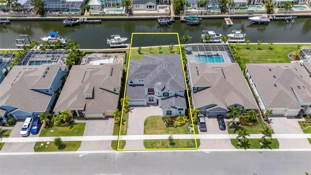 1016 SIGNET DRIVE Apollo Beach, FL 33572
