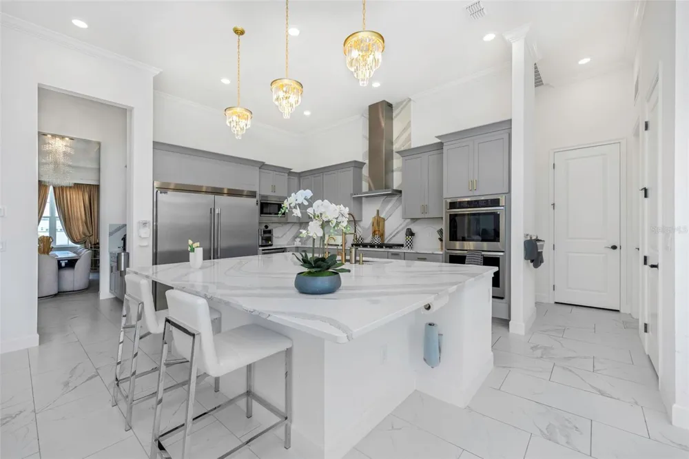 1016 SIGNET DRIVE Apollo Beach, FL 33572