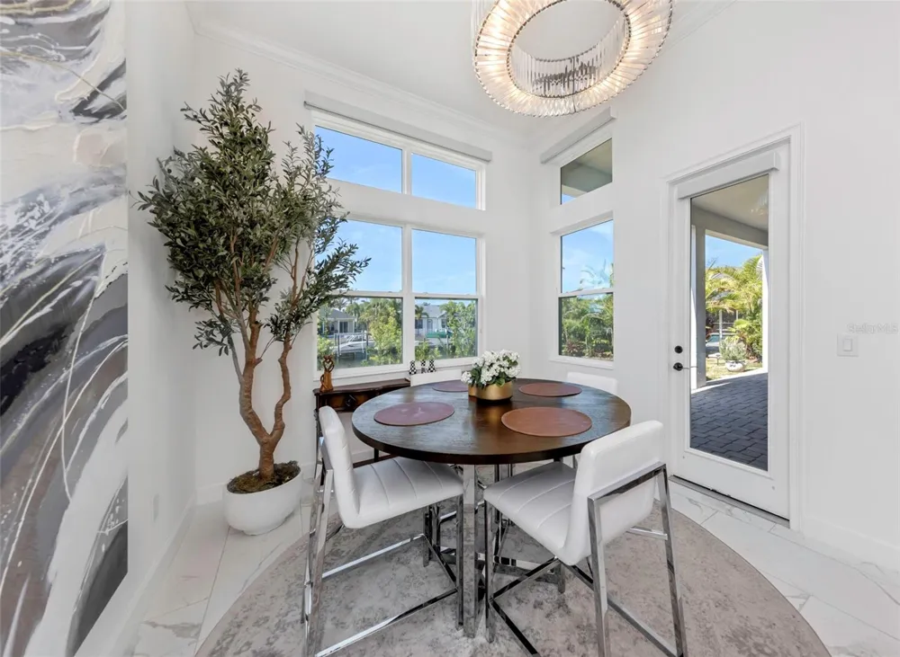 1016 SIGNET DRIVE Apollo Beach, FL 33572