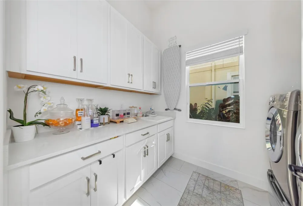 1016 SIGNET DRIVE Apollo Beach, FL 33572