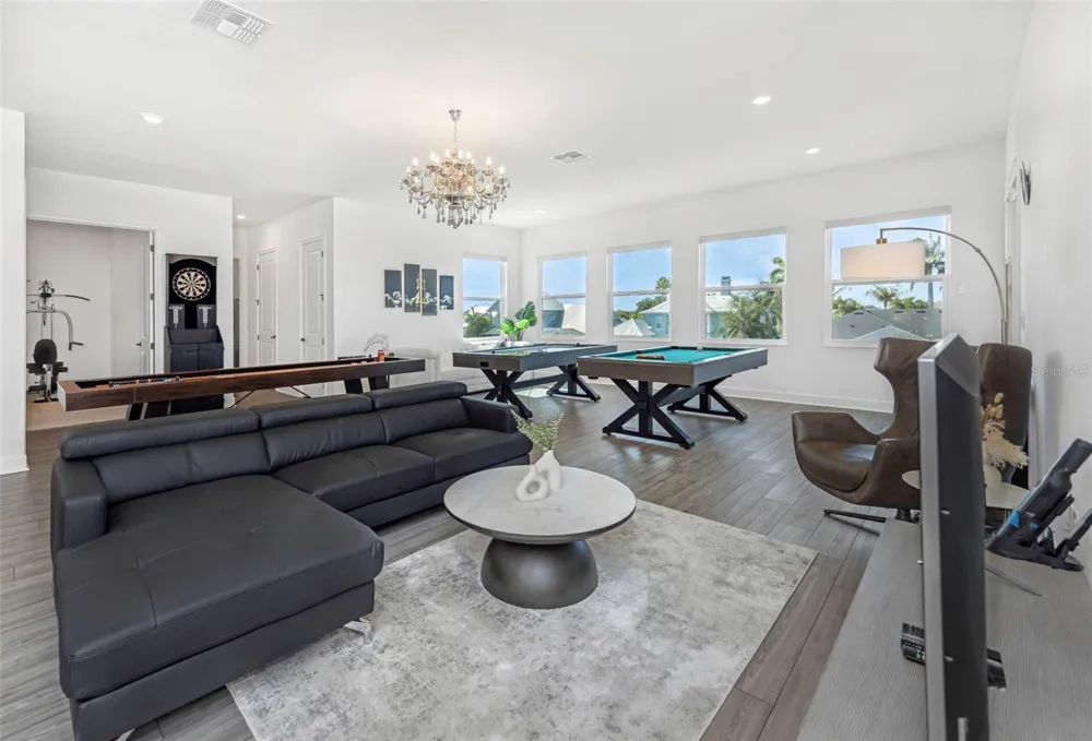 1016 SIGNET DRIVE Apollo Beach, FL 33572