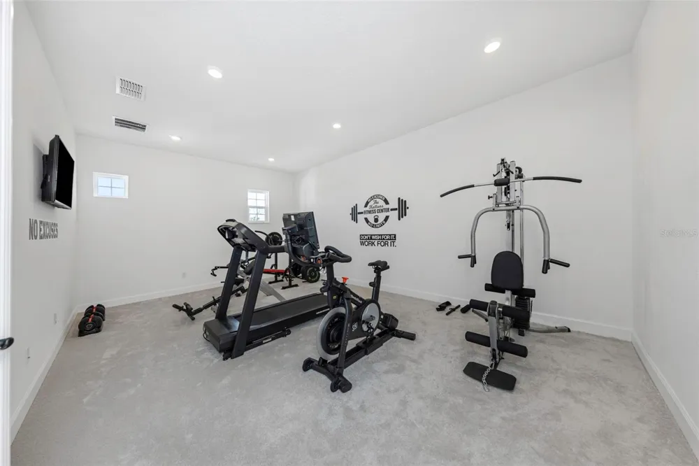 1016 SIGNET DRIVE Apollo Beach, FL 33572