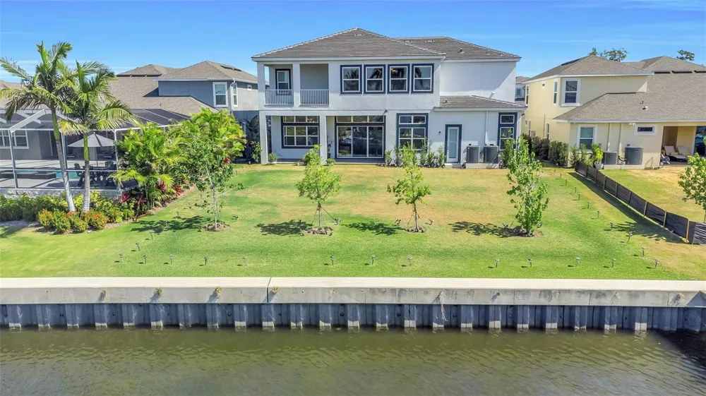 1016 SIGNET DRIVE Apollo Beach, FL 33572
