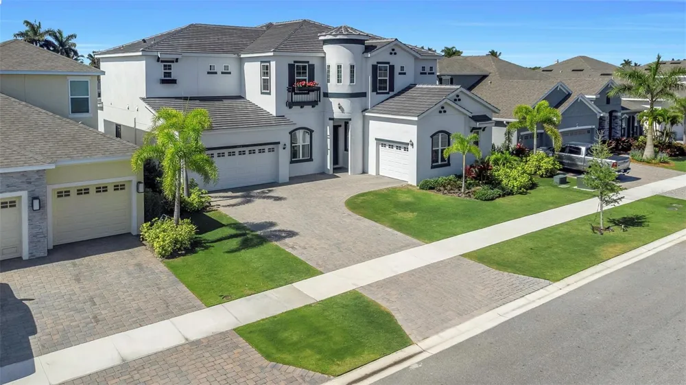 1016 SIGNET DRIVE Apollo Beach, FL 33572