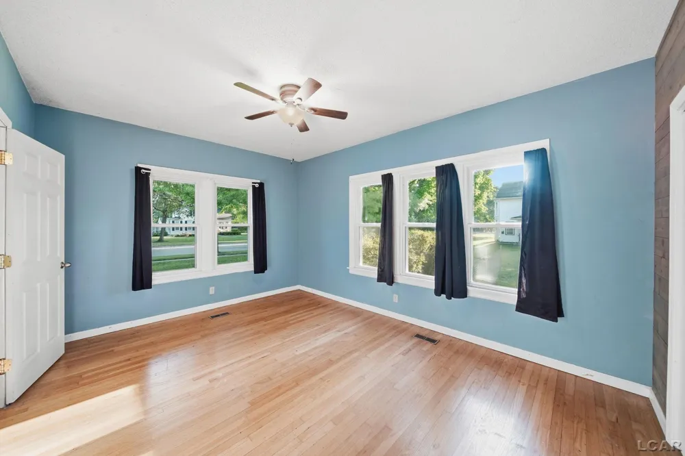 506 E Logan Street Tecumseh City, MI 49286