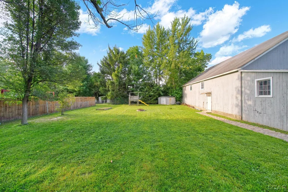 506 E Logan Street Tecumseh City, MI 49286