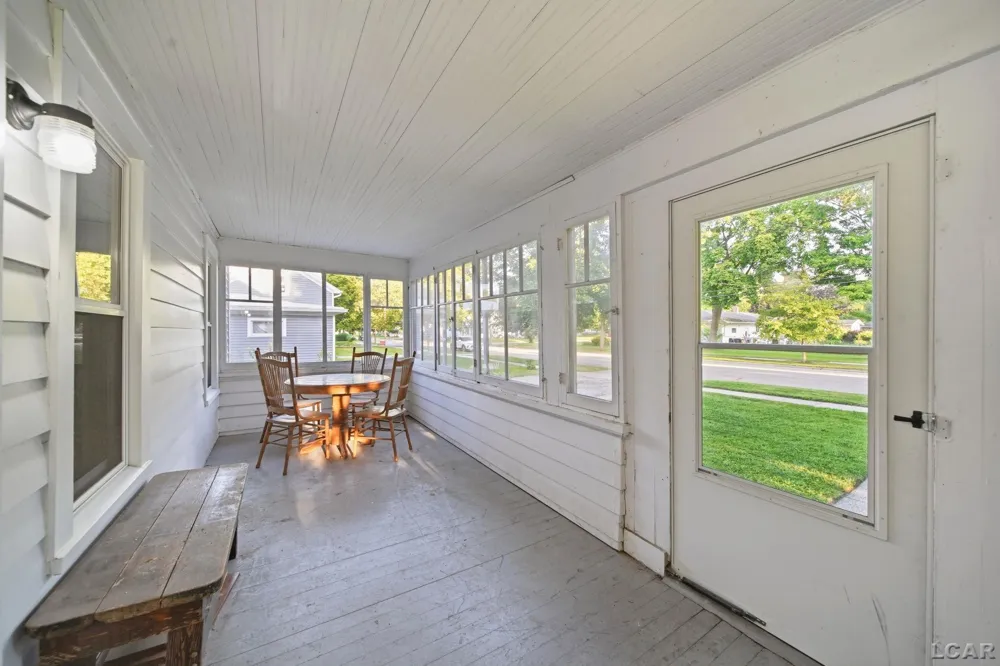 506 E Logan Street Tecumseh City, MI 49286