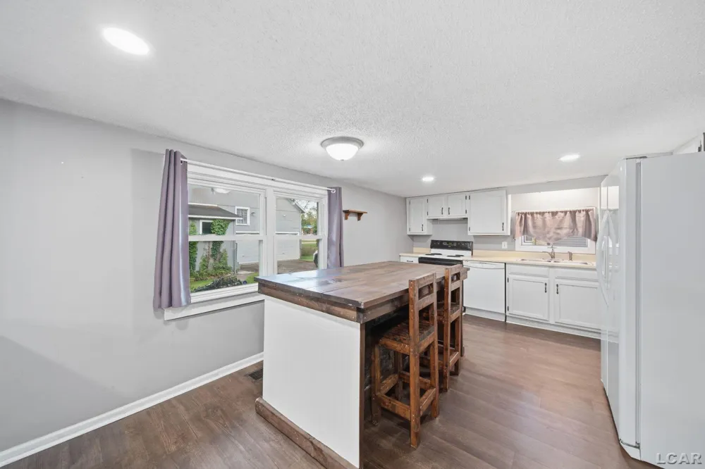 506 E Logan Street Tecumseh City, MI 49286