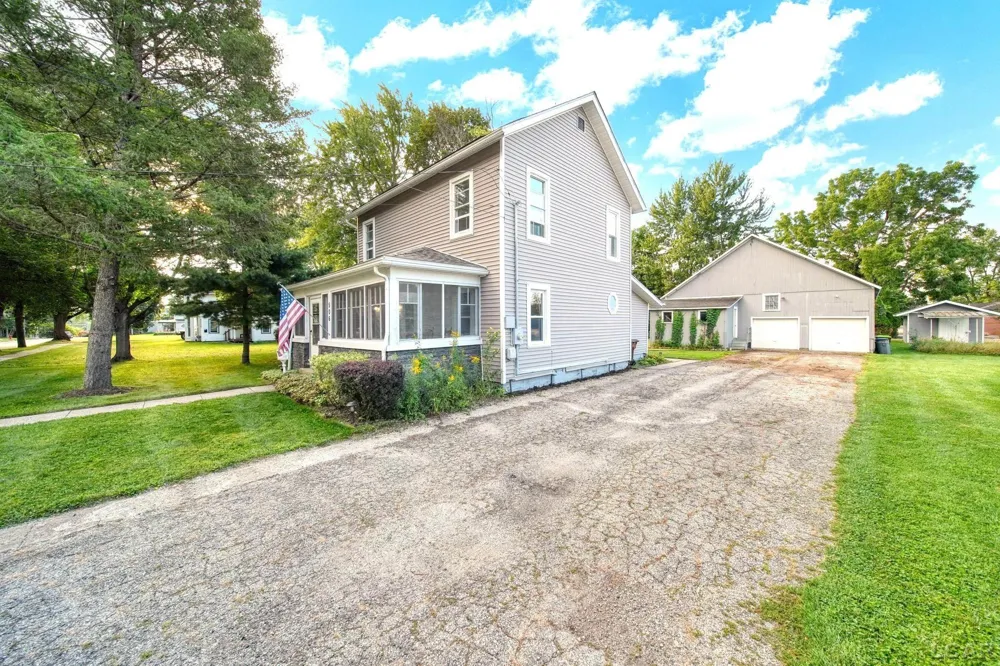 506 E Logan Street Tecumseh City, MI 49286