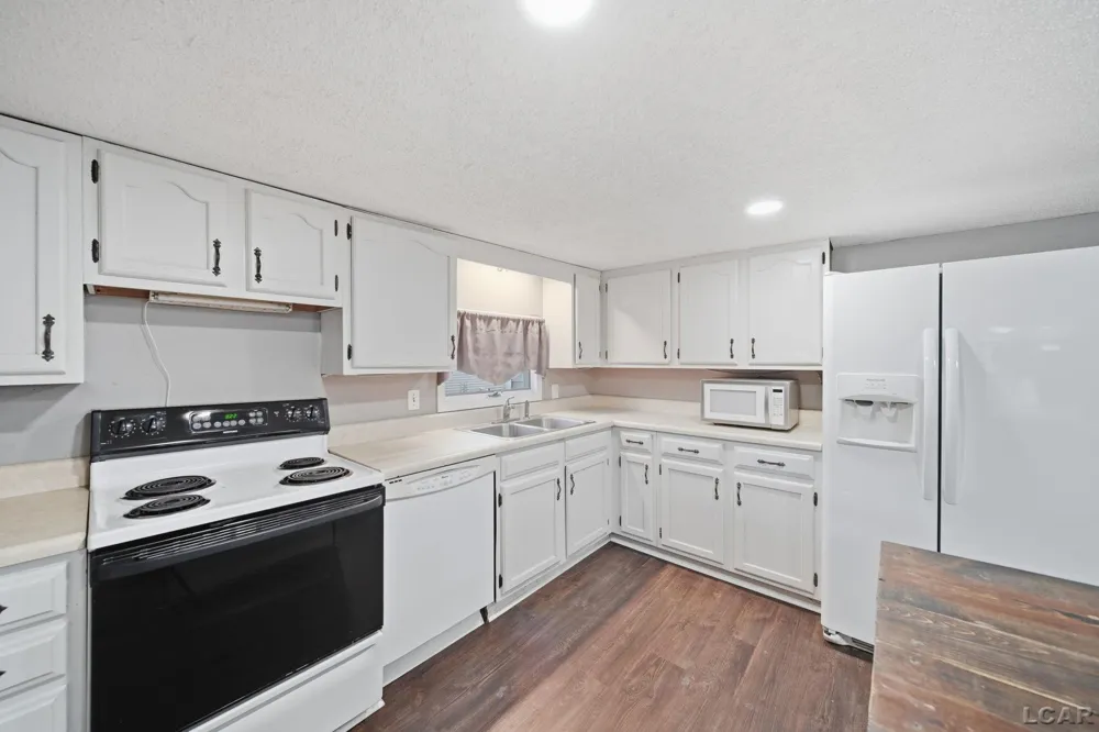 506 E Logan Street Tecumseh City, MI 49286