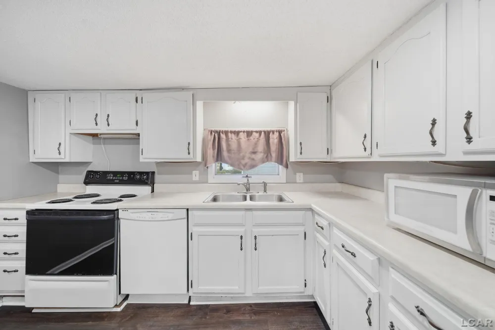 506 E Logan Street Tecumseh City, MI 49286