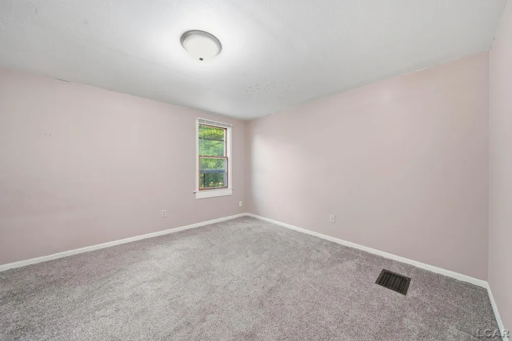 506 E Logan Street Tecumseh City, MI 49286