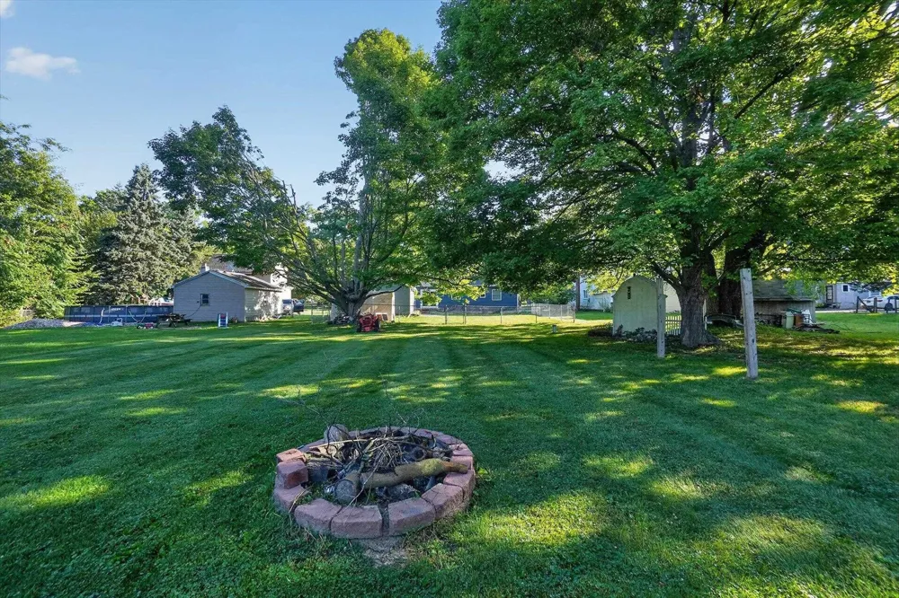 616 E Grand River Road Laingsburg City, MI 48848
