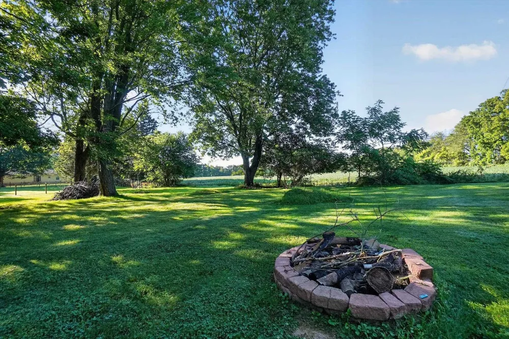 616 E Grand River Road Laingsburg City, MI 48848