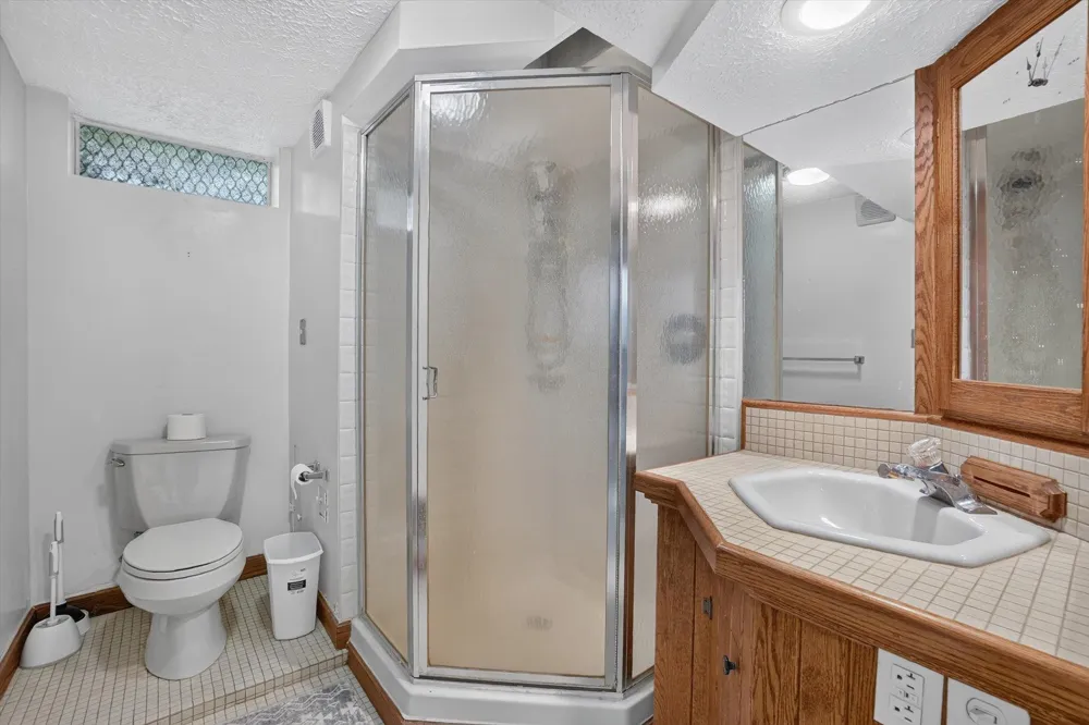 616 E Grand River Road Laingsburg City, MI 48848