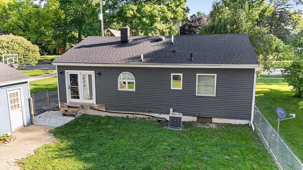 616 E Grand River Road Laingsburg City, MI 48848