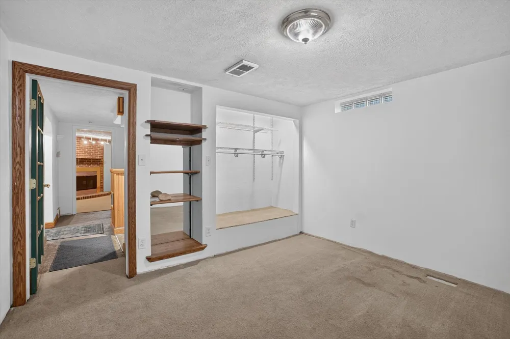 616 E Grand River Road Laingsburg City, MI 48848