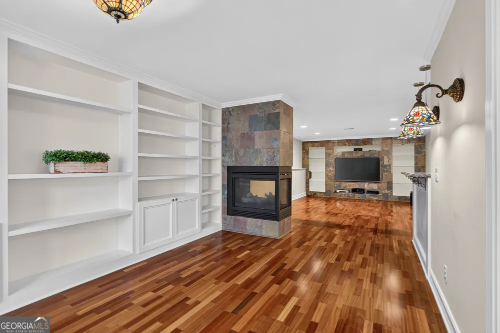640 Garden Wilde PL Roswell, GA 30075