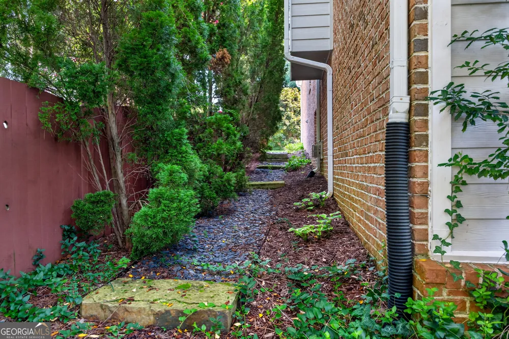 640 Garden Wilde PL Roswell, GA 30075