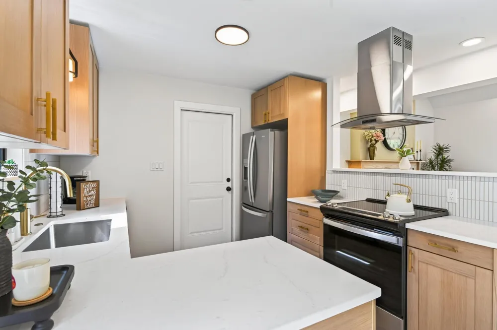 364 County Road C W Roseville, MN 55113