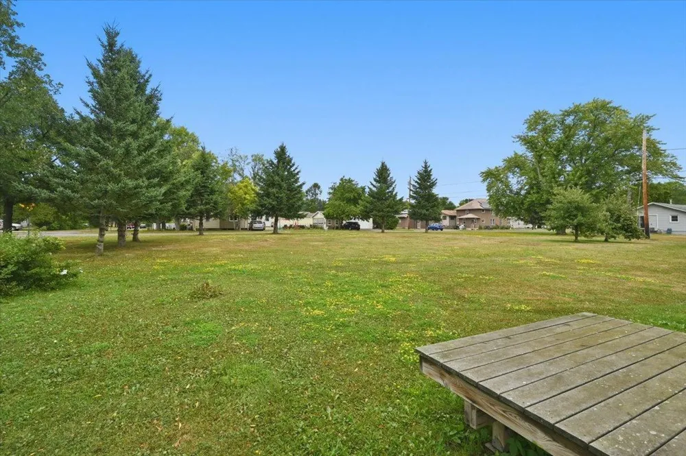 324 98th Avenue W Duluth, MN 55808