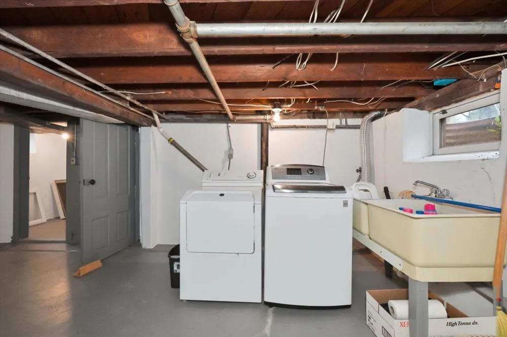 324 98th Avenue W Duluth, MN 55808