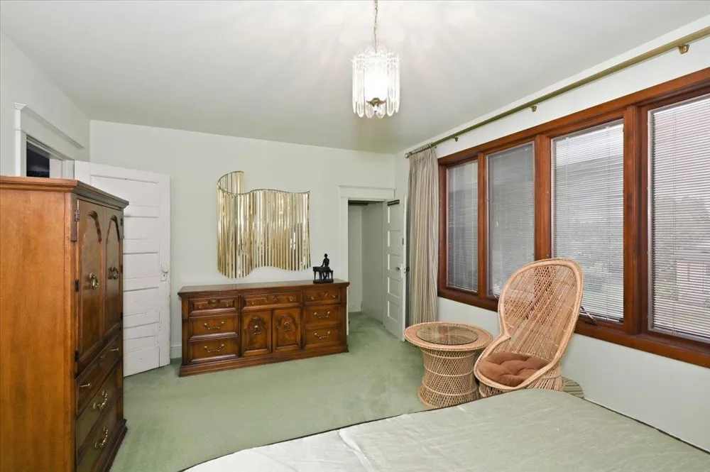 324 98th Avenue W Duluth, MN 55808