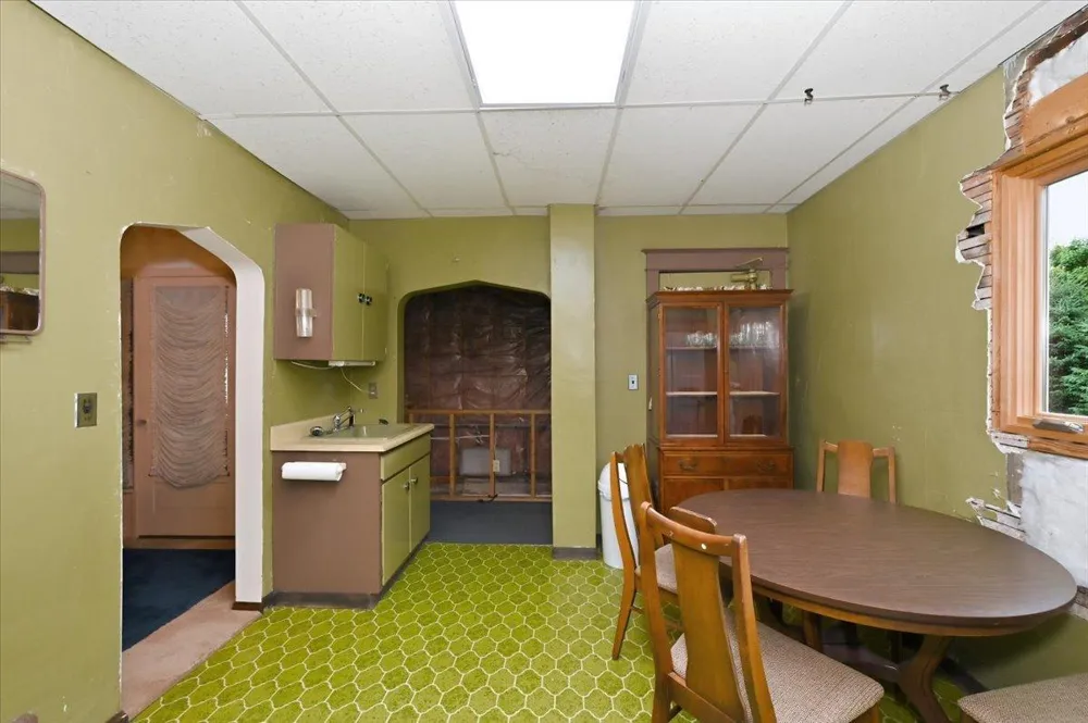 324 98th Avenue W Duluth, MN 55808