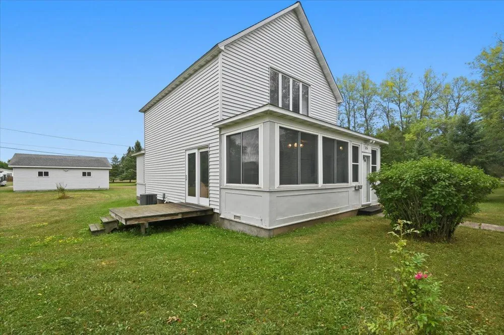 324 98th Avenue W Duluth, MN 55808