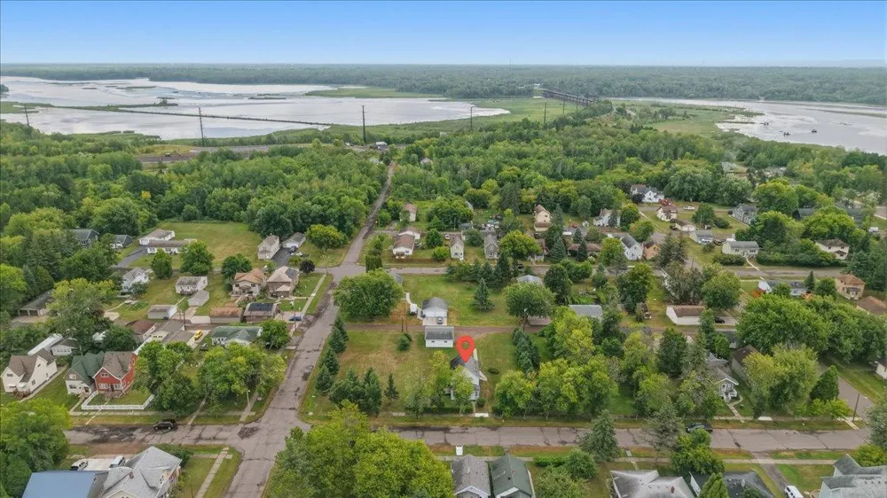 324 98th Avenue W Duluth, MN 55808