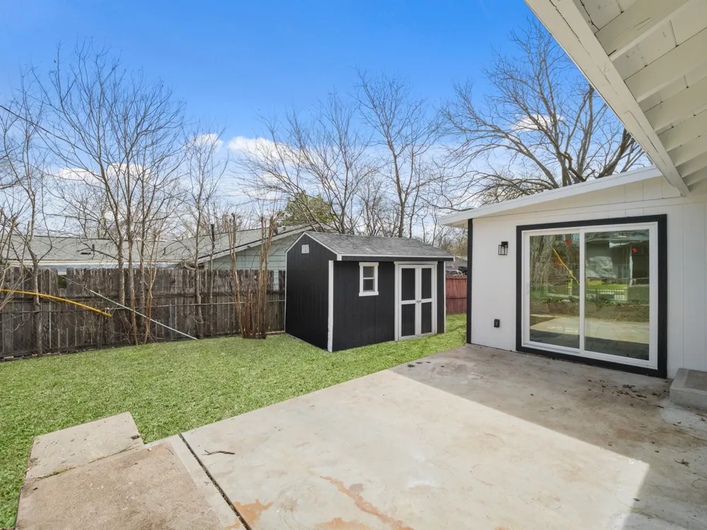 8401 Staunton Drive Austin, TX 78758