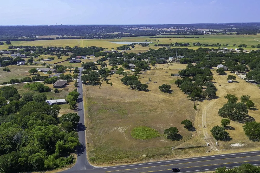 D N WATTS LANE Belton, TX 76513