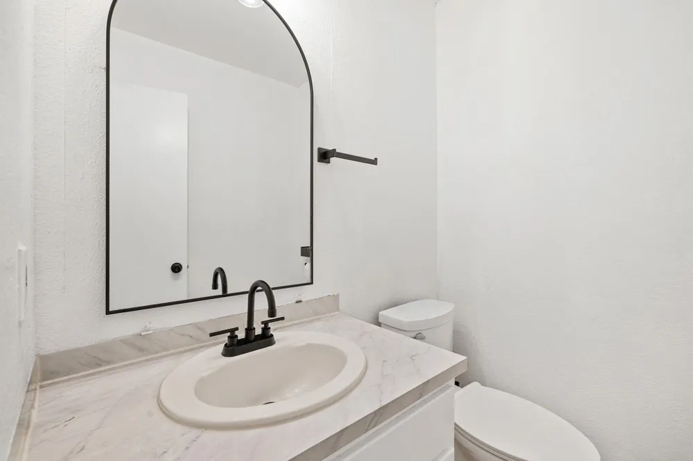 1010 W Rundberg Lane #30 Austin, TX 78758