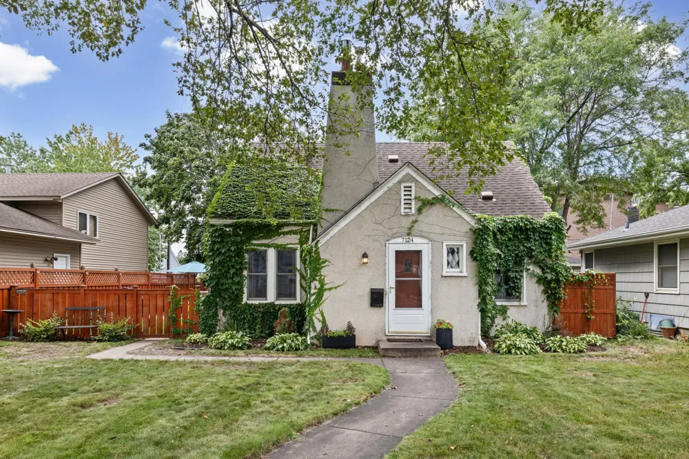 7124 1st Avenue S Richfield, MN 55423