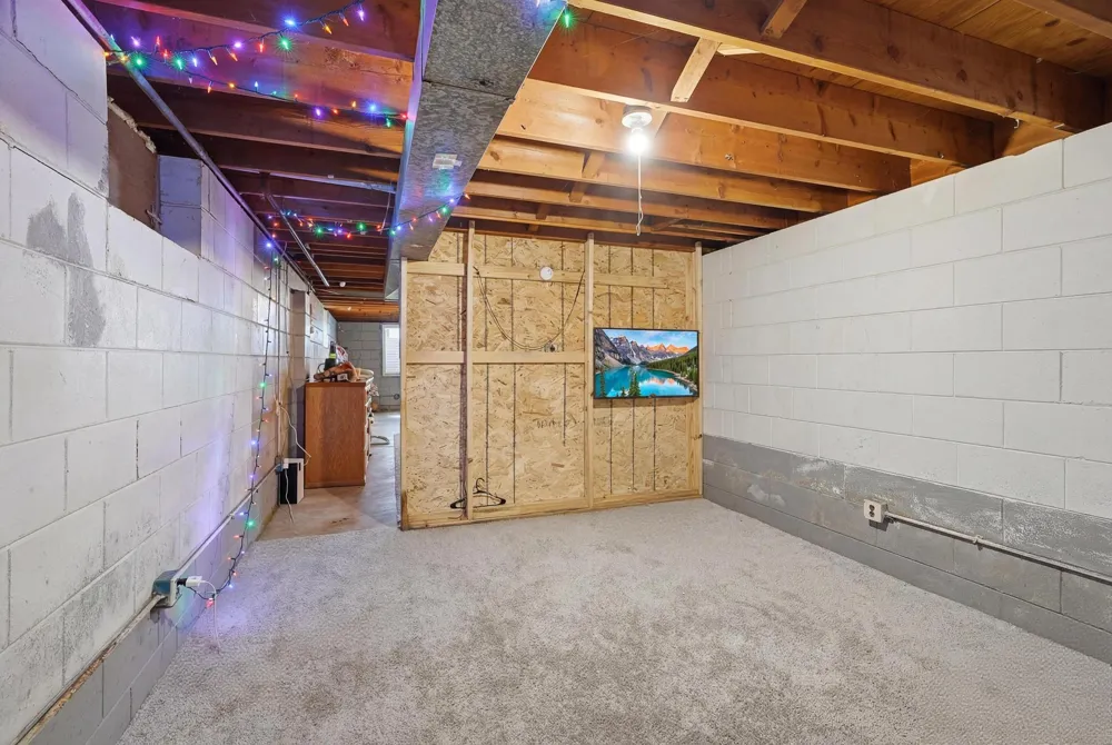 1561 Clarence Street Saint Paul, MN 55106