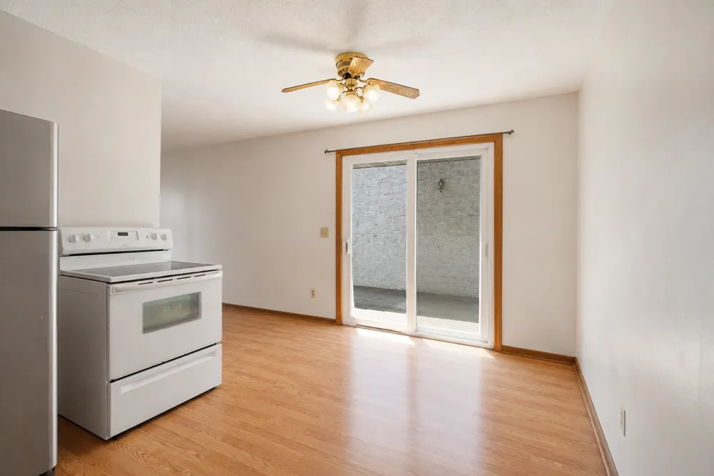 1561 Clarence Street Saint Paul, MN 55106