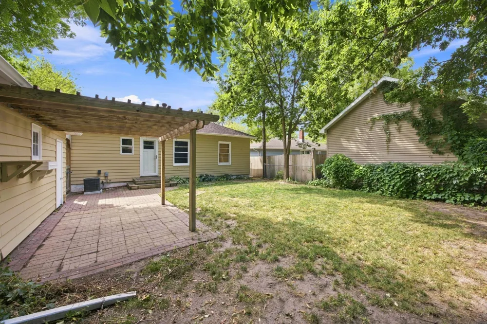 514 4th Avenue S Moorhead, MN 56560