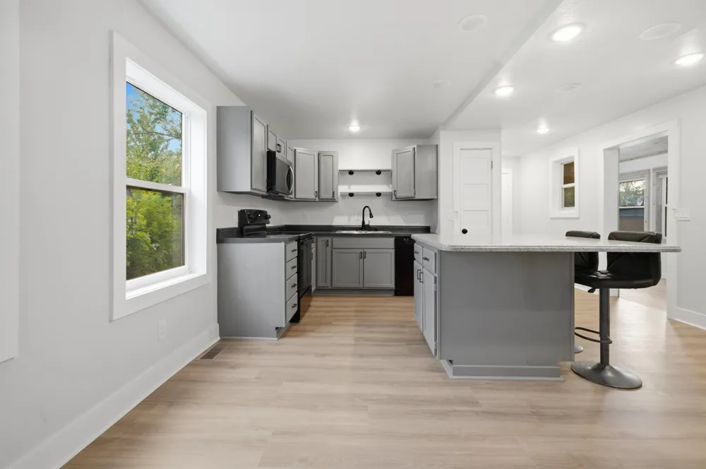 618 8th Street Brainerd, MN 56401