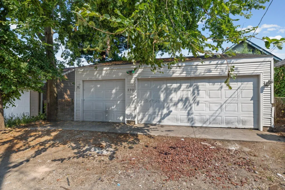 892r Marshall Avenue Saint Paul, MN 55104