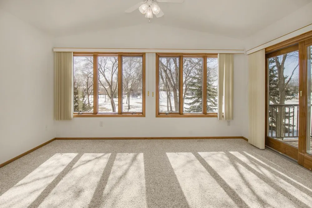 2224 Pinewood Drive Shakopee, MN 55379