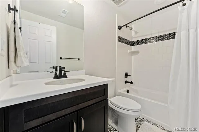 5646 S Grand Baker Court Aurora, CO 80016