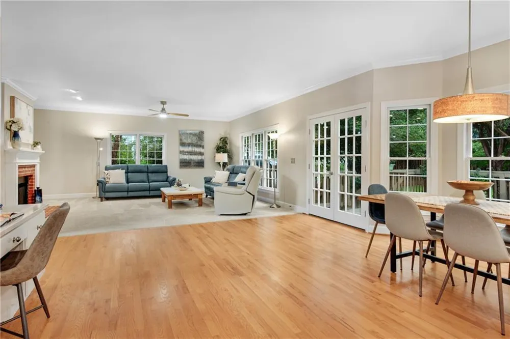 505 Middleton Place Roswell, GA 30075