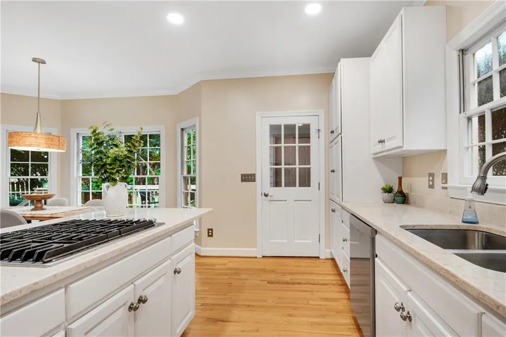 505 Middleton Place Roswell, GA 30075